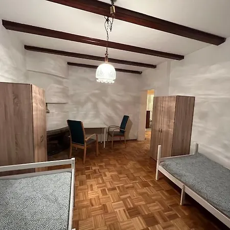 Feelhome, Flughafen Nah,3-schlafzimmer, Dusche Ebenerdig, Zentral, Wifi, Ground Floor 아파트 뒤스부르크