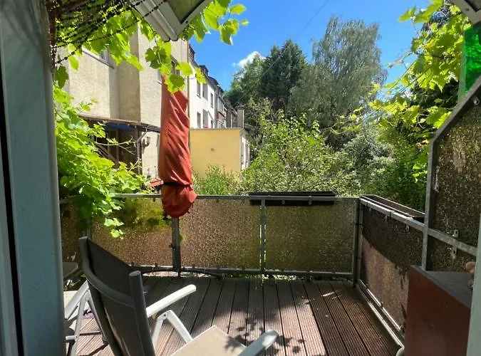 Feelhome, Flughafen Nah,3-schlafzimmer, Dusche Ebenerdig, Zentral, Wifi, Ground Floor Διαμέρισμα *