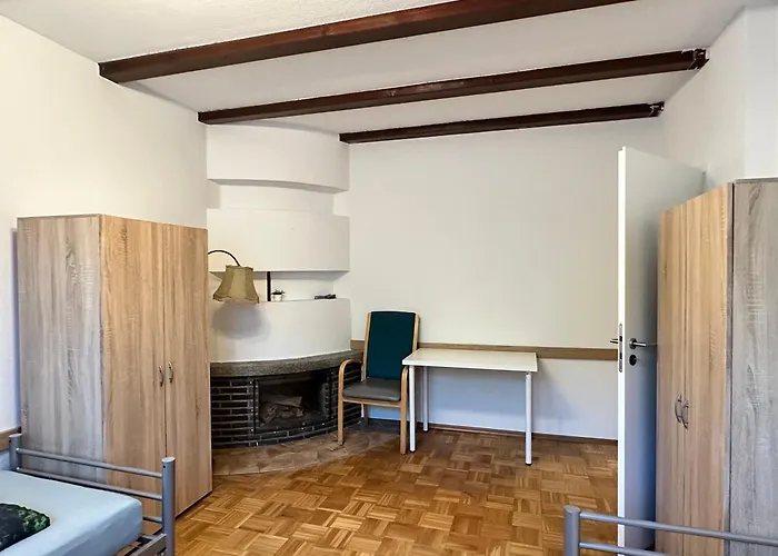 Διαμέρισμα Feelhome, Flughafen Nah,3-schlafzimmer, Dusche Ebenerdig, Zentral, Wifi, Ground Floor