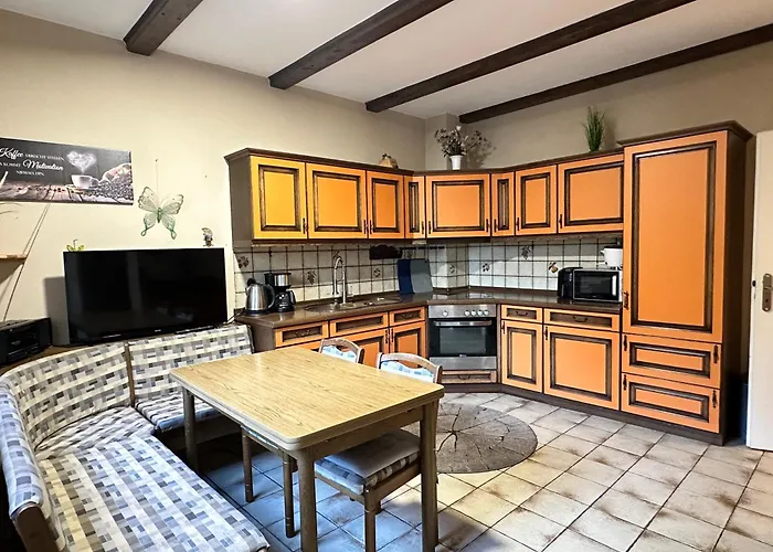 Feelhome, Flughafen Nah,3-schlafzimmer, Dusche Ebenerdig, Zentral, Wifi, Ground Floor *